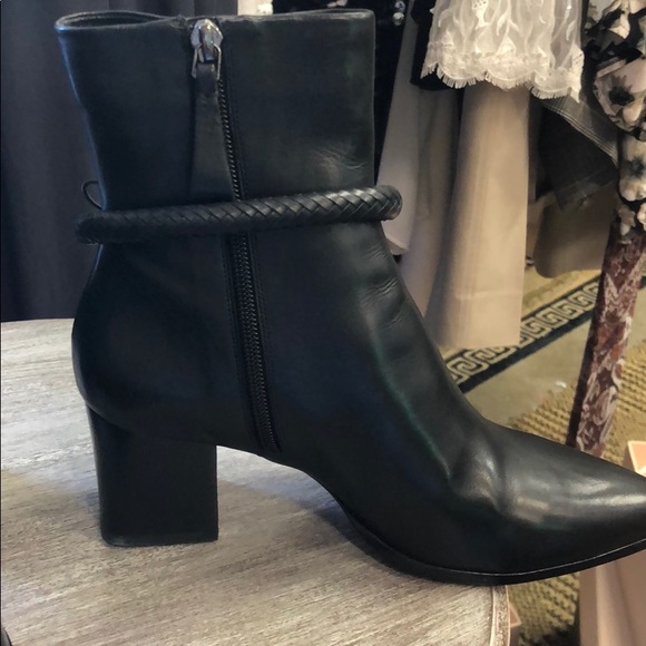 New with tags Alexandre Birman bootie - Picture 6 of 8